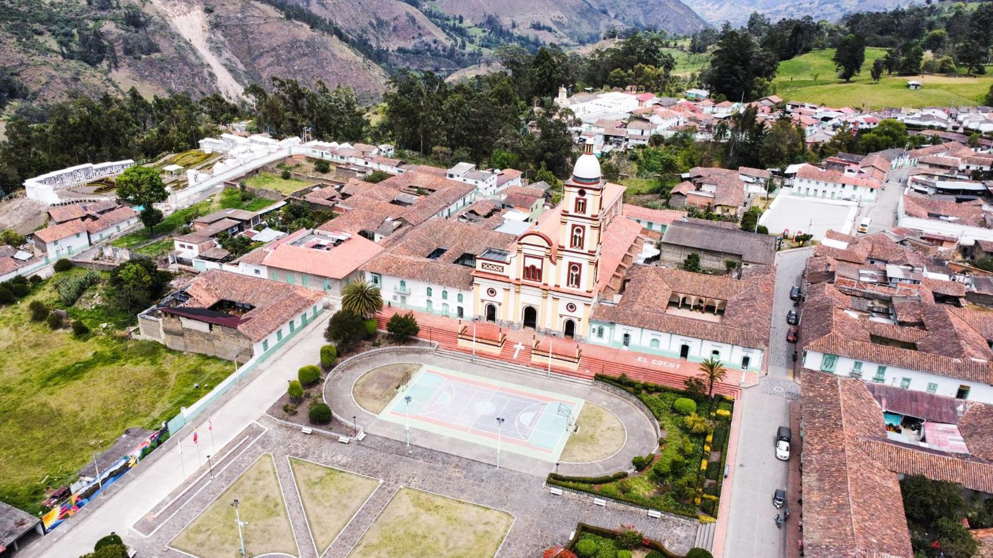 Hostal El Caminante El Cocuy ภายนอก รูปภาพ